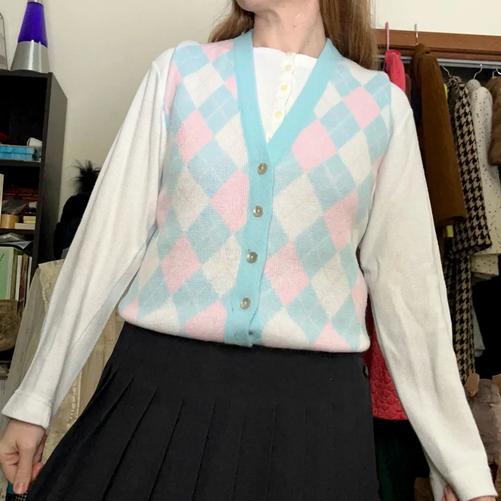80s Brownstone Studio NY Pastel Argyle Knit Sweater Vest - Picture 8 of 13